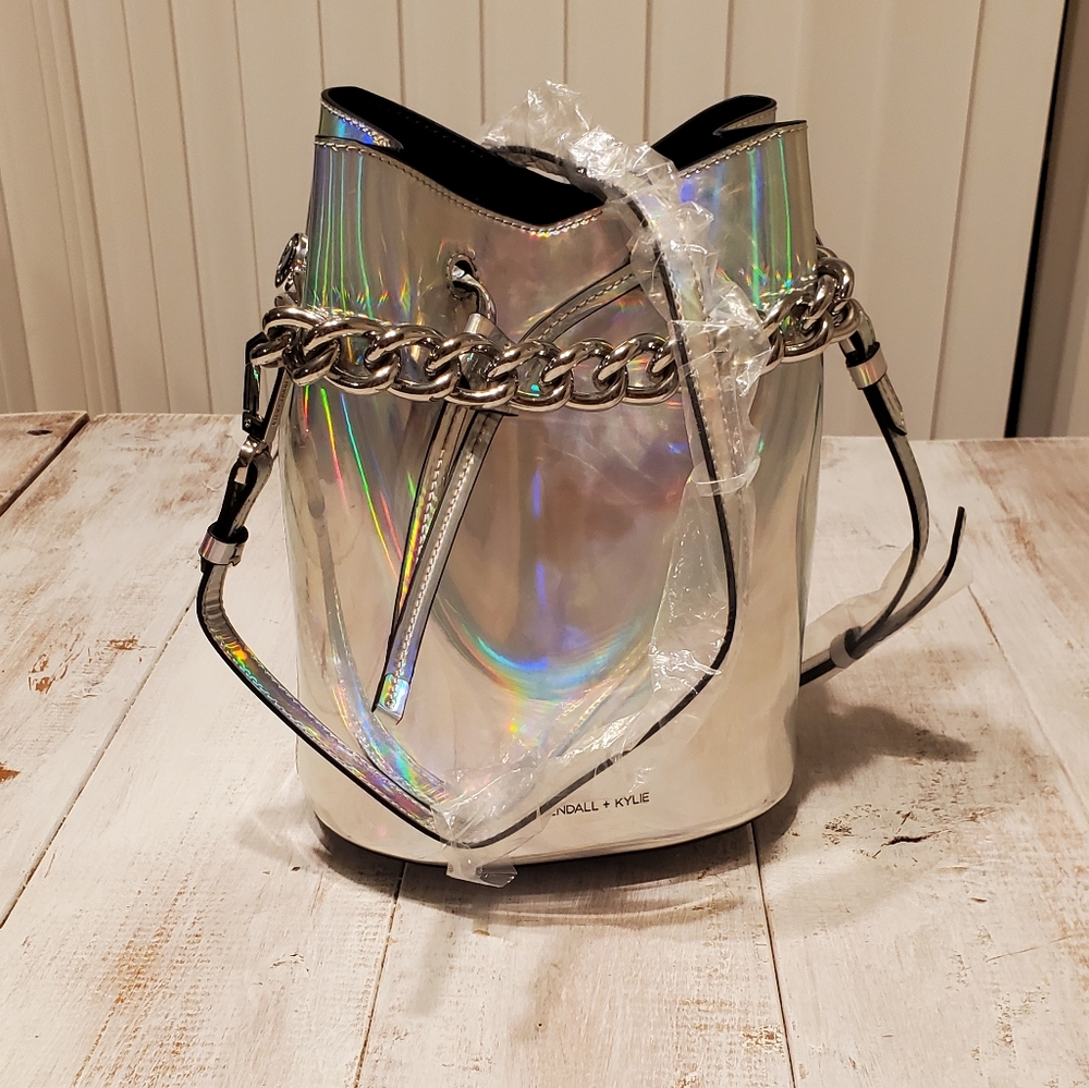 Kendall & kylie silver bucket bag